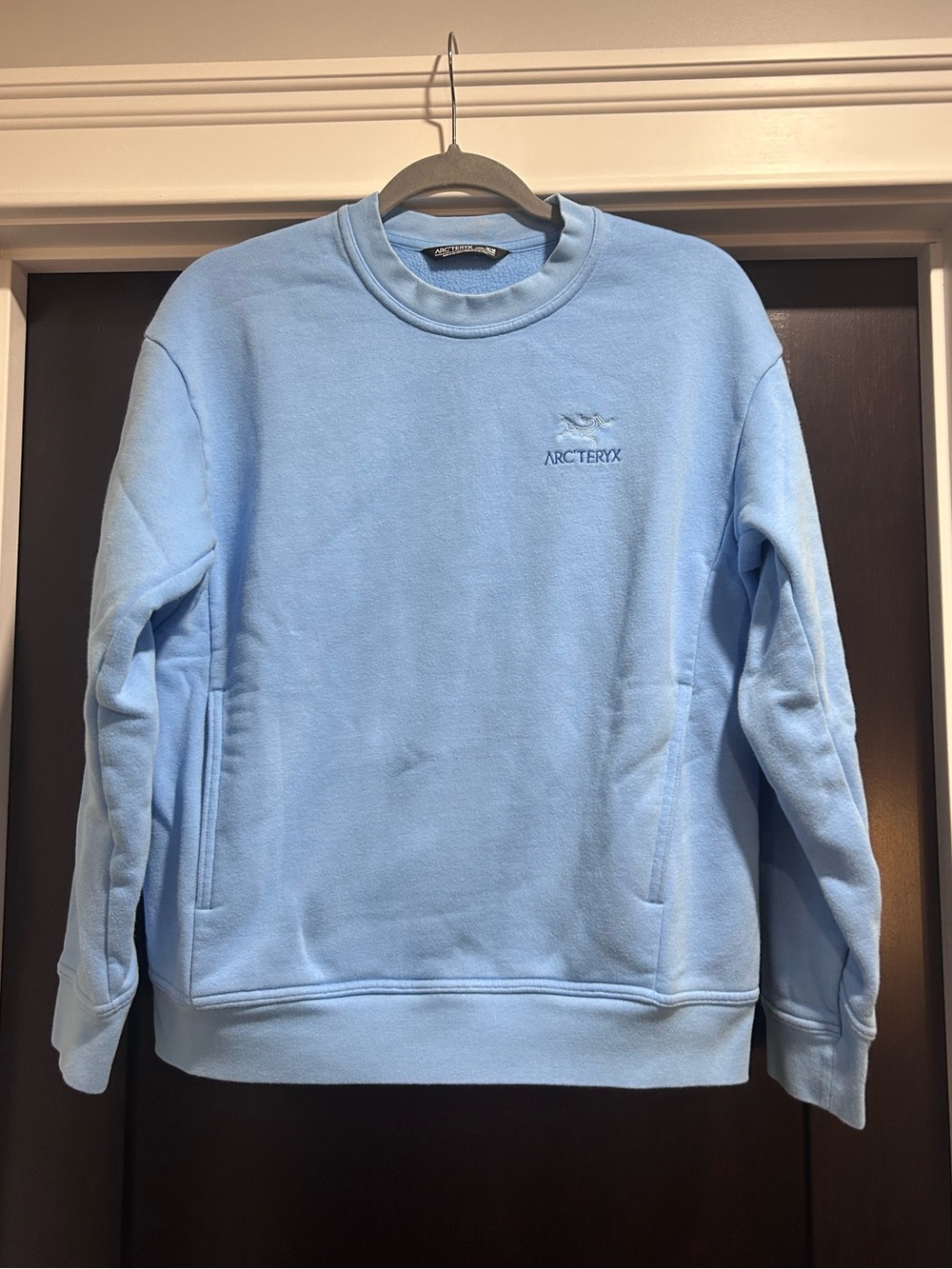 Arc’teryx Size Medium Women's Fleece Emblem Crewneck Sweatshirt